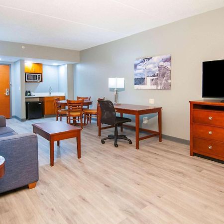 Wingate By Wyndham Tuscaloosa Hotel Екстериор снимка