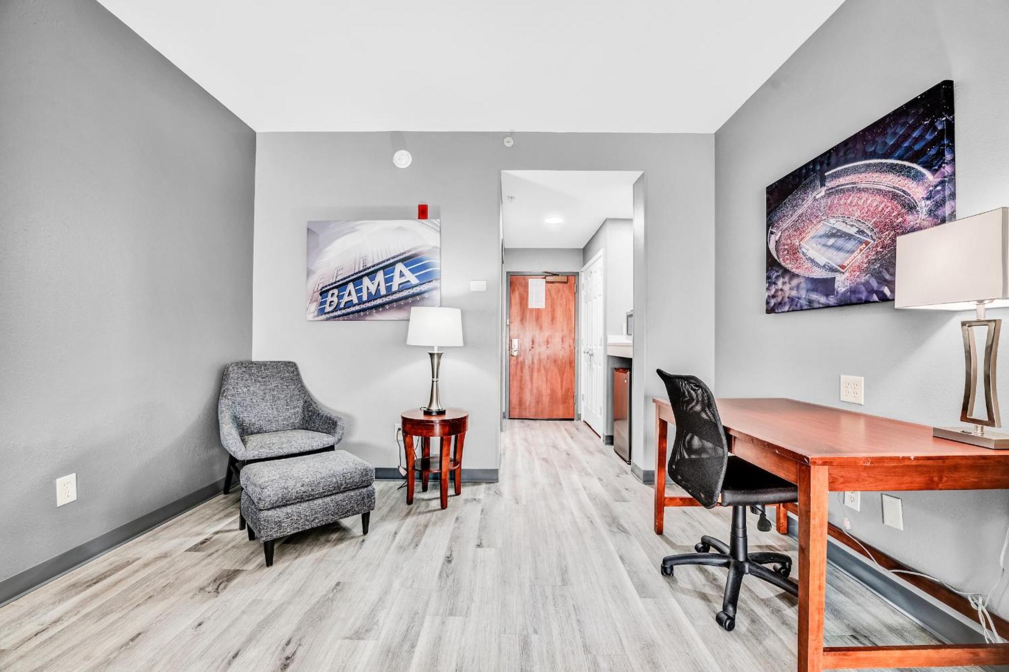 Wingate By Wyndham Tuscaloosa Hotel Екстериор снимка