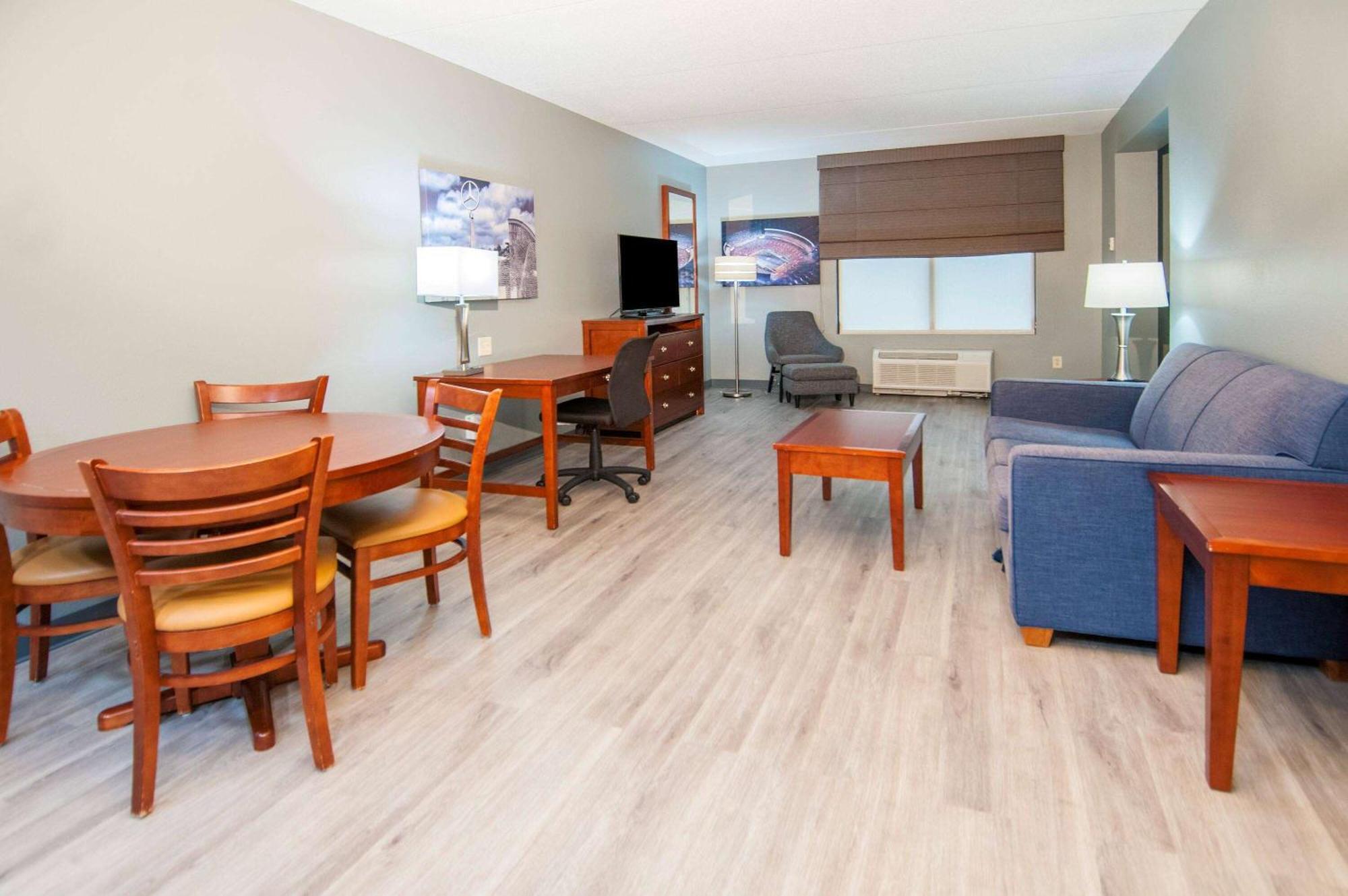 Wingate By Wyndham Tuscaloosa Hotel Екстериор снимка